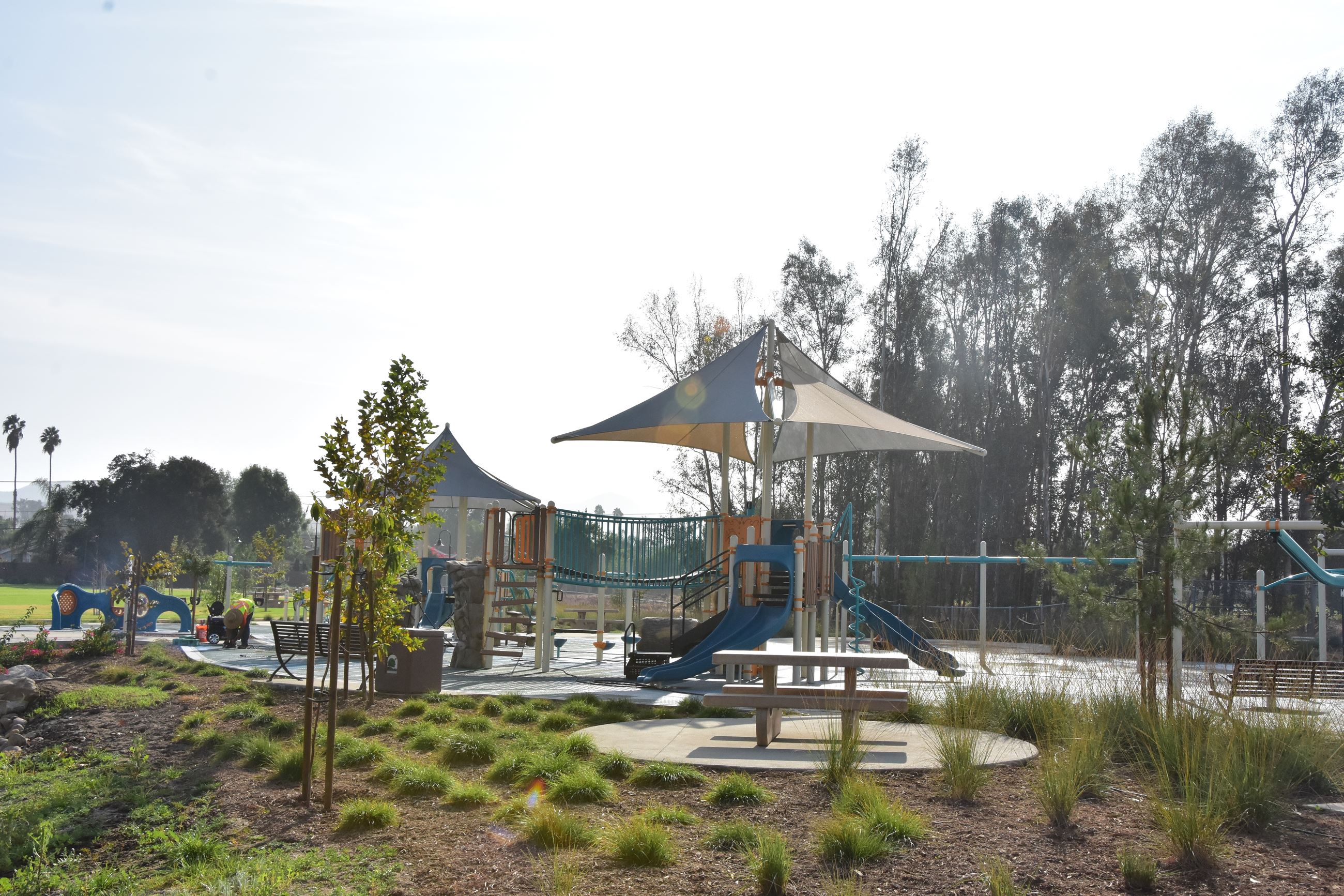 Los Serranos Playground